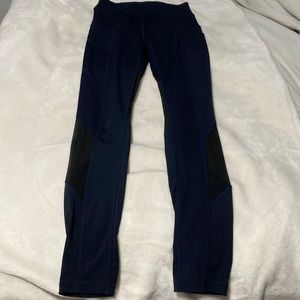 Pop fit dark blue workout leggings pockets on both sides mesh parts on legs